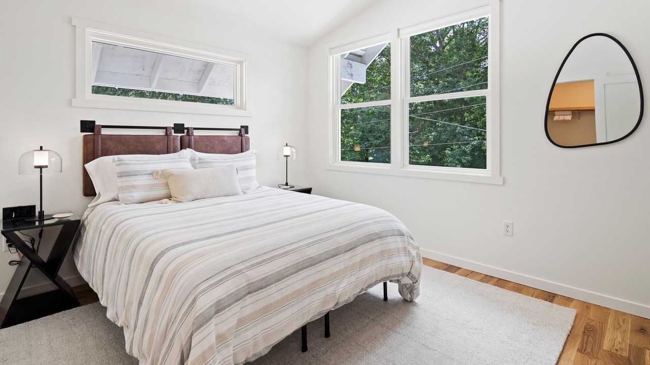 Photo of Bedroom in Black Mountain