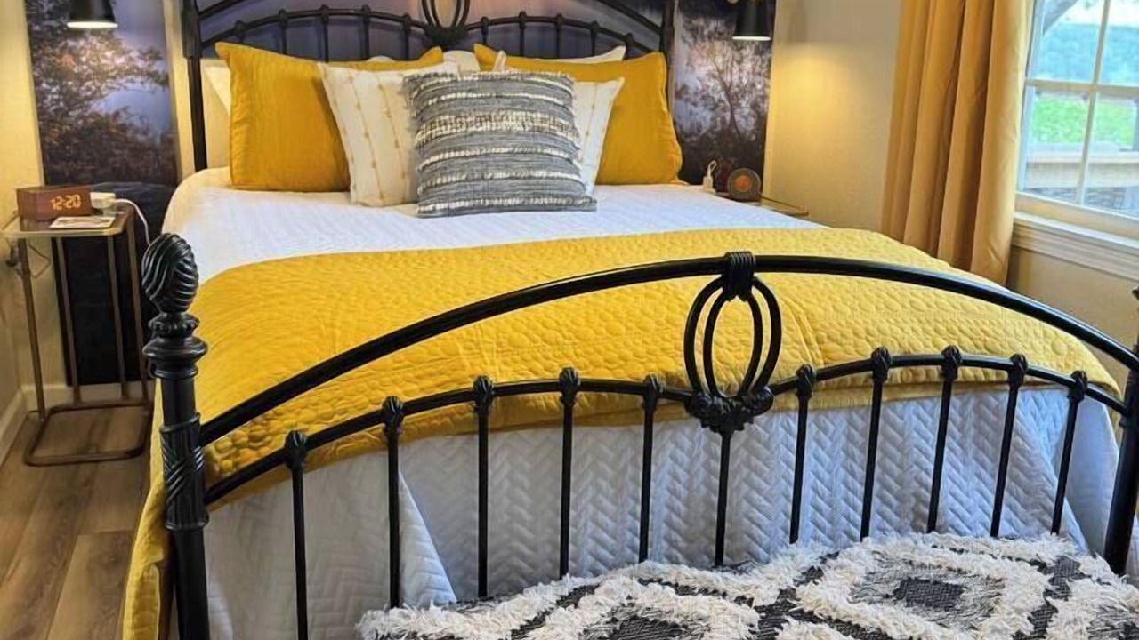Photo of Bedroom in Omaha