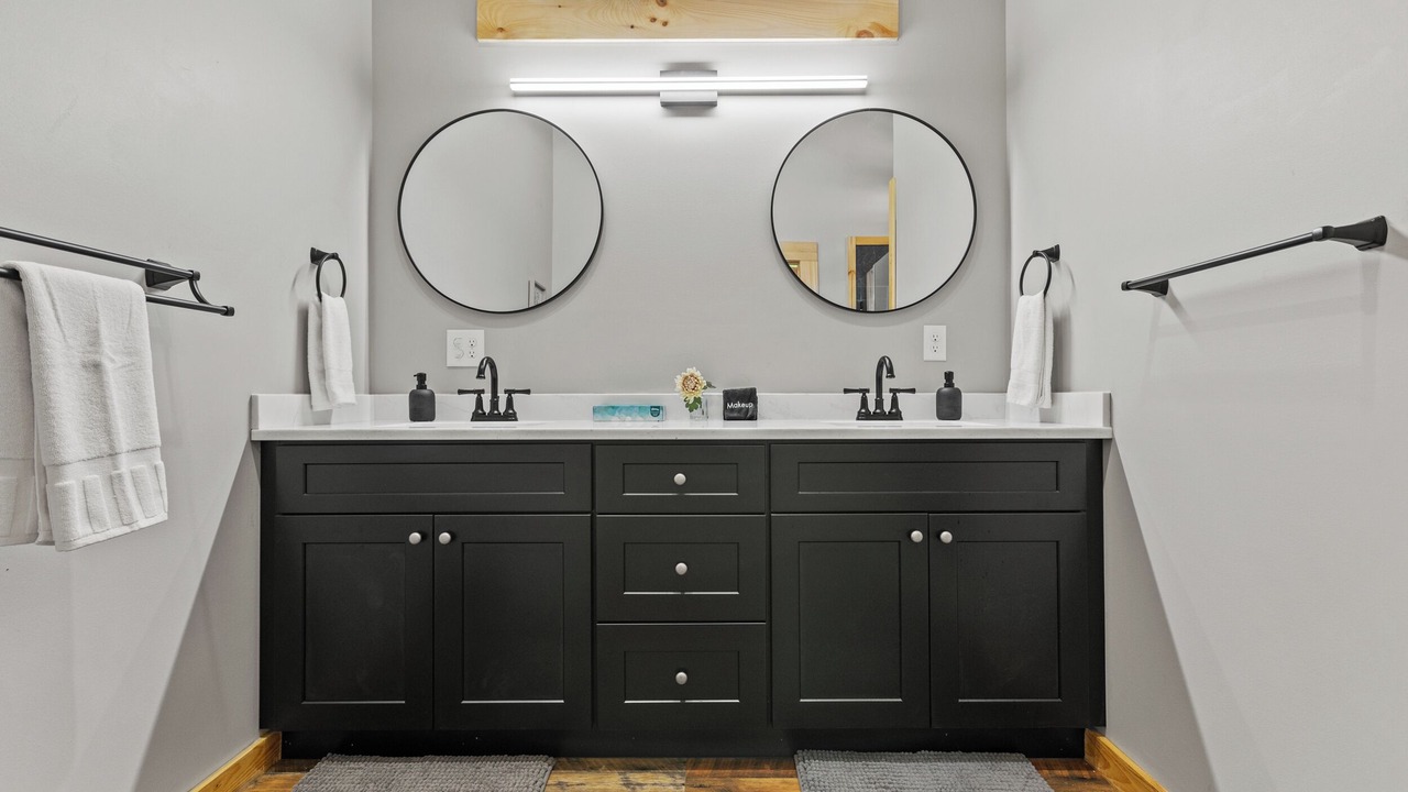 Photo of Bathroom in Campton