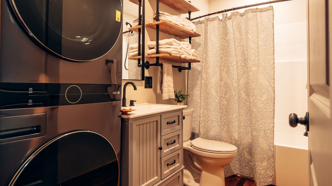 Photo of Bathroom in Procious