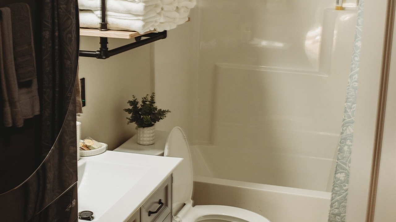 Photo of Bathroom in Procious