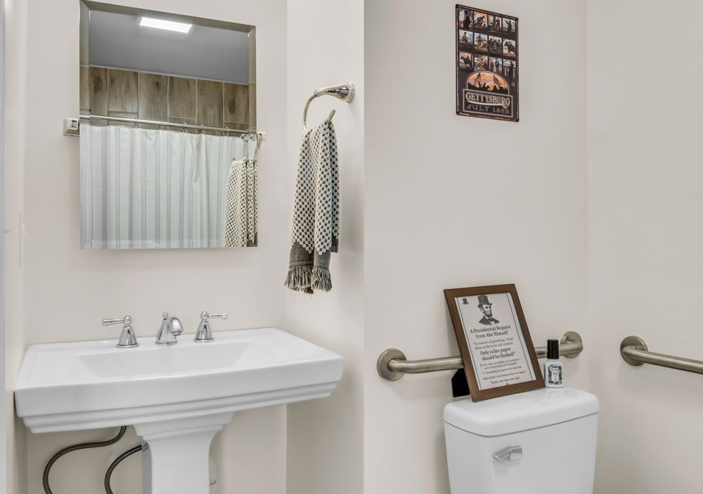 Photo of Bathroom in Gettysburg