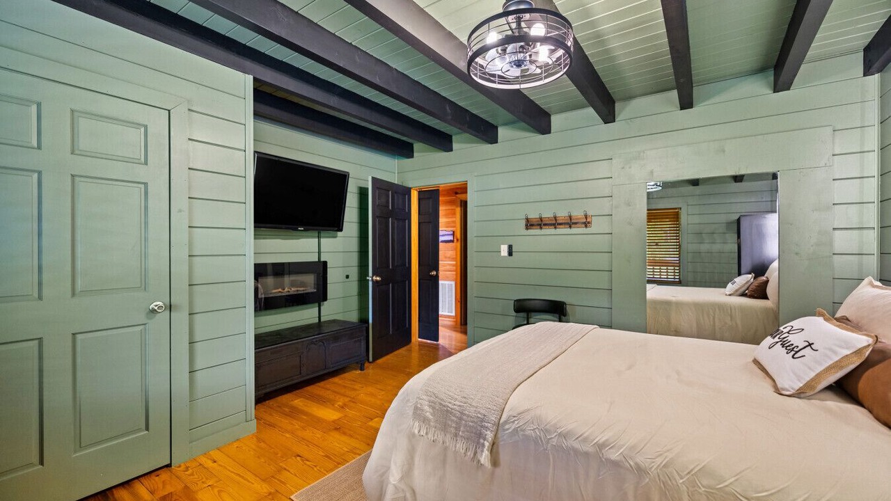 Photo of Bedroom in Rogers