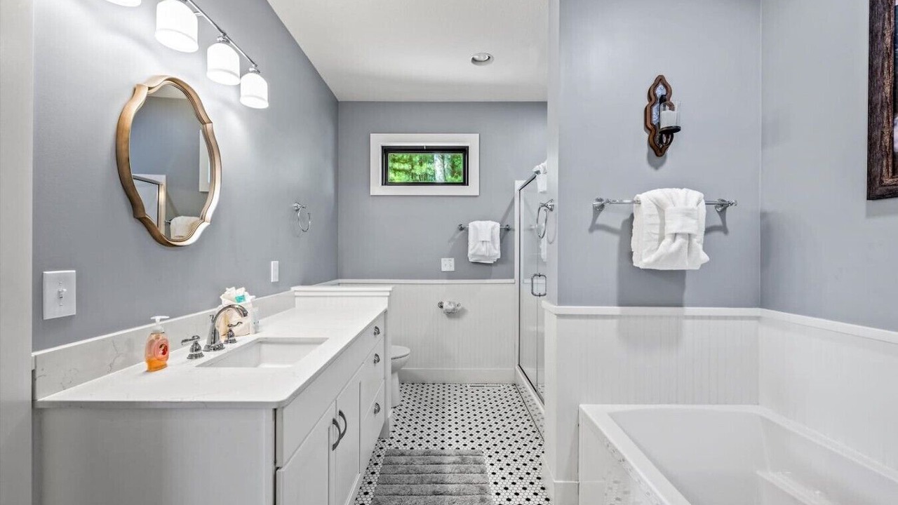 Photo of Bathroom in Walland