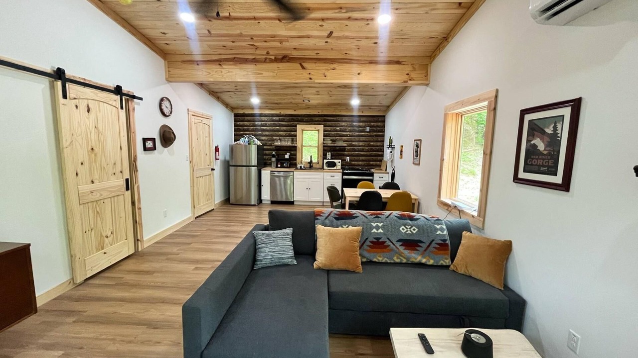 Photo of Livingroom in Campton