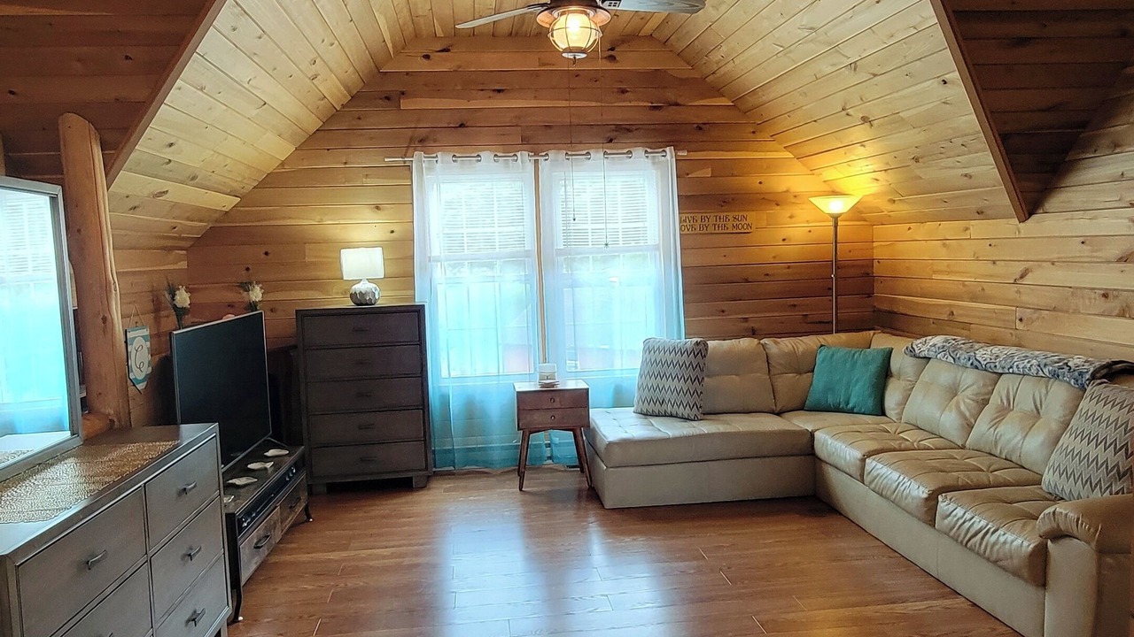 Photo of Livingroom in Clear Creek