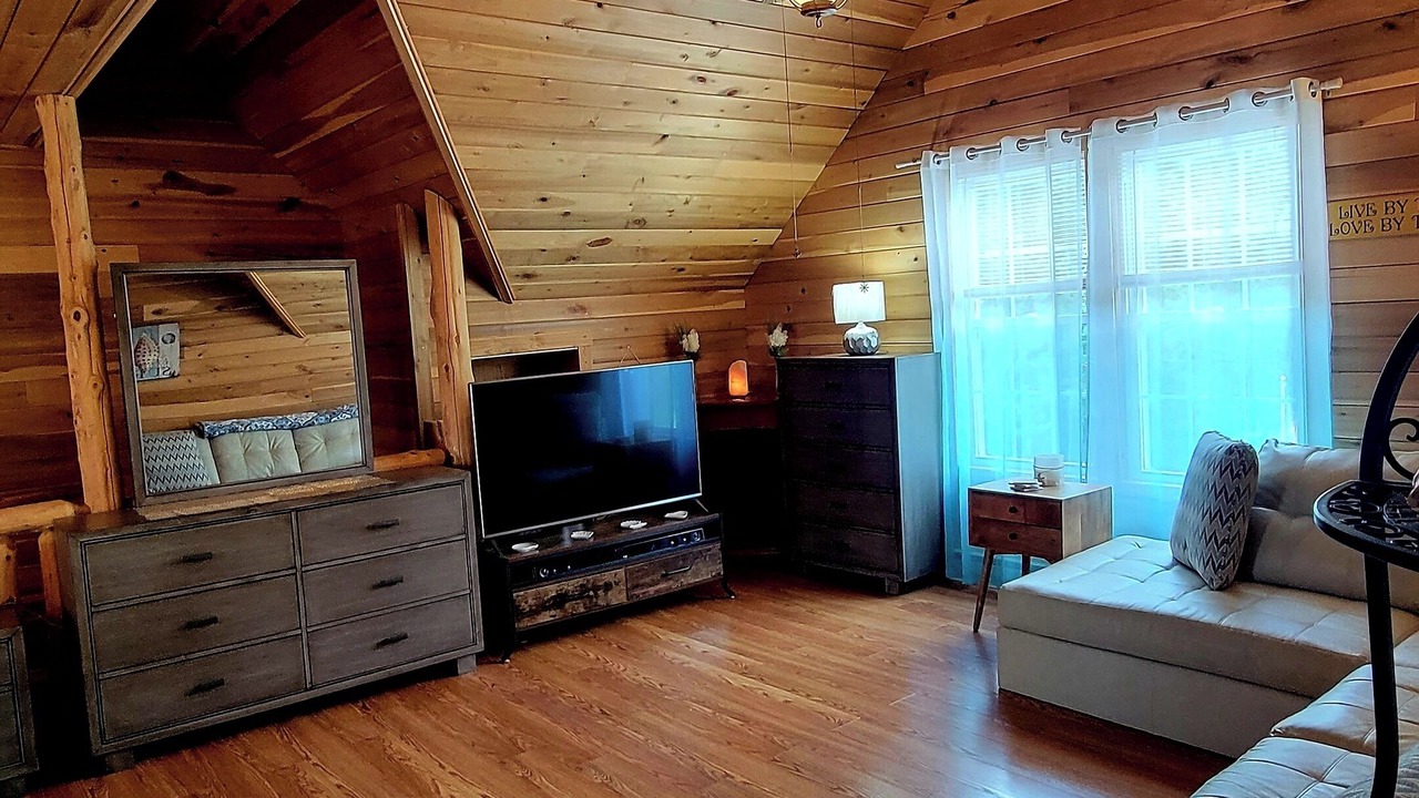 Photo of Livingroom in Clear Creek