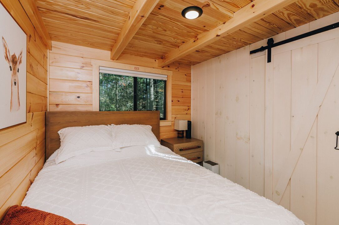 Photo of Bedroom in Campton