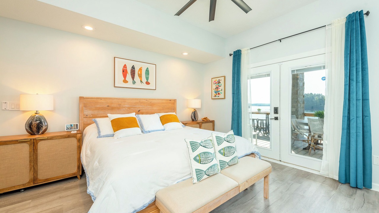 Photo of Bedroom in Marion Lake Club