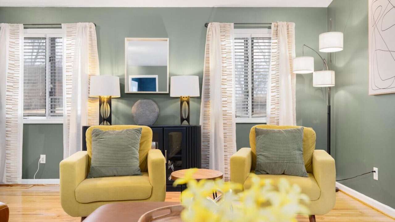 Photo of Livingroom in Kingsport