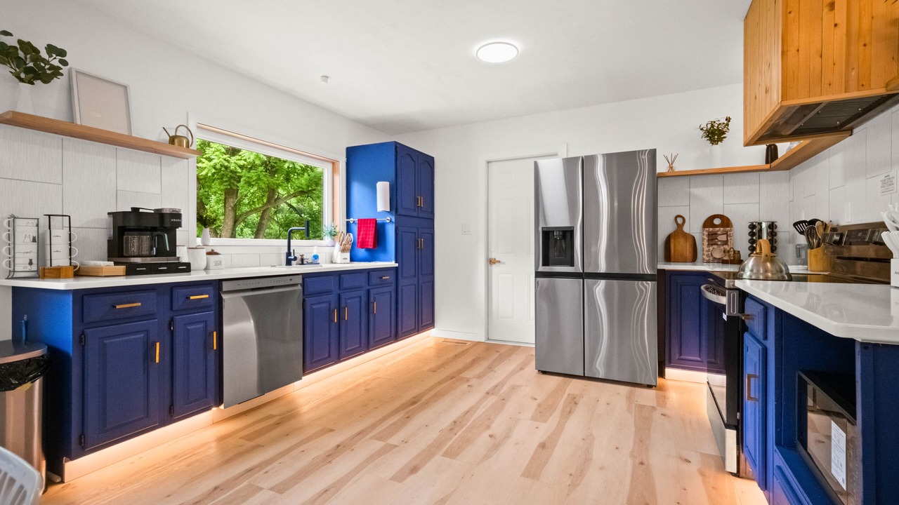 Photo of Kitchen in Deep Water