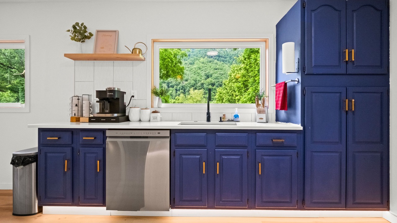 Photo of Kitchen in Deep Water