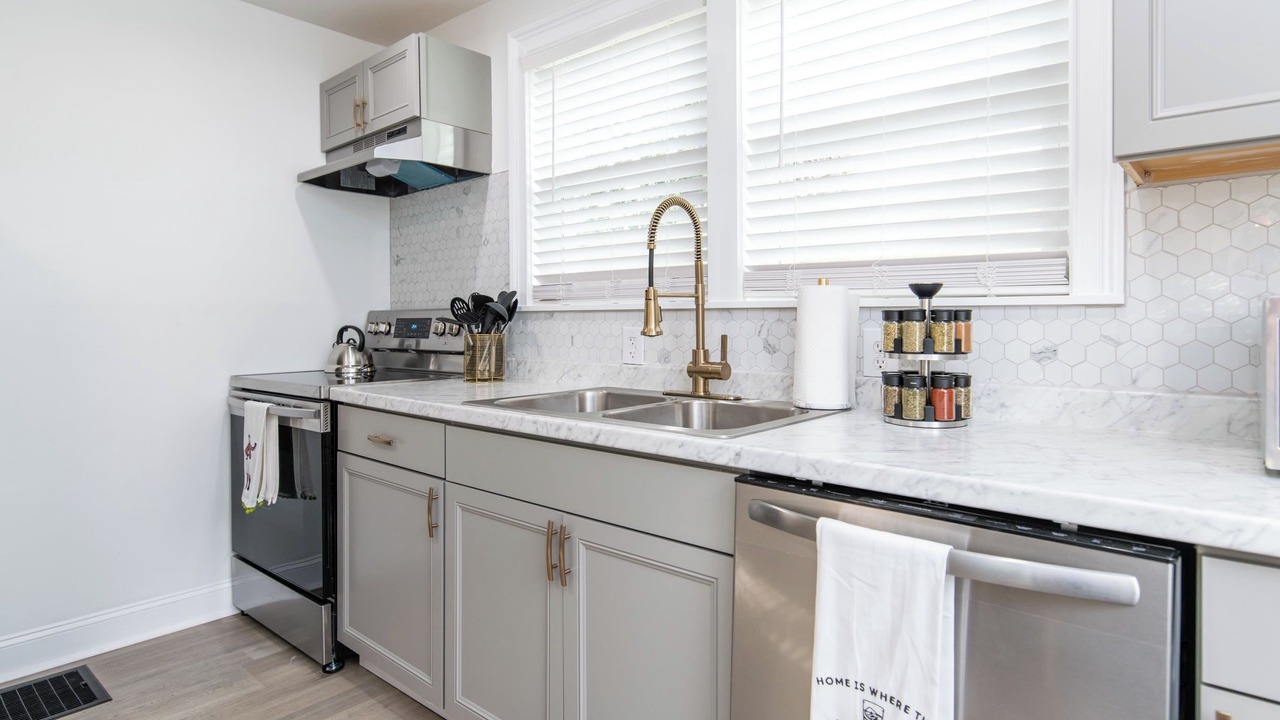 Photo of Kitchen in West Suburb