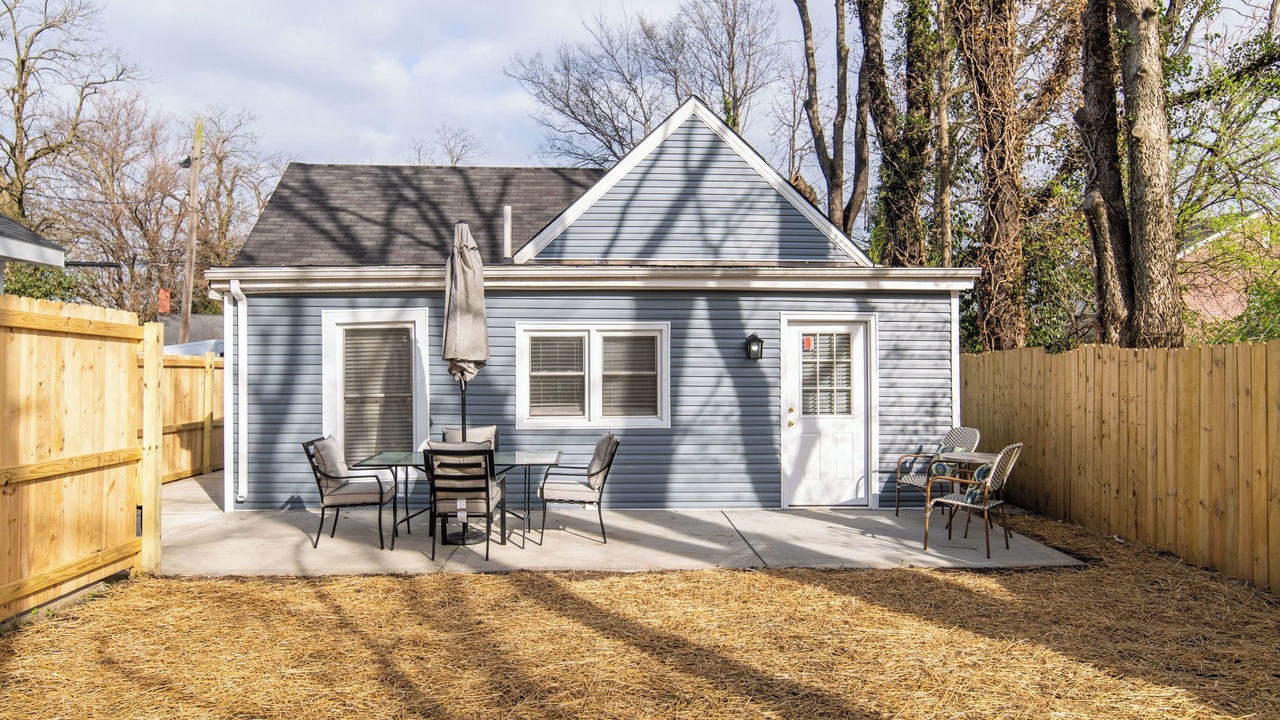 Photo of Outdoor in West Suburb