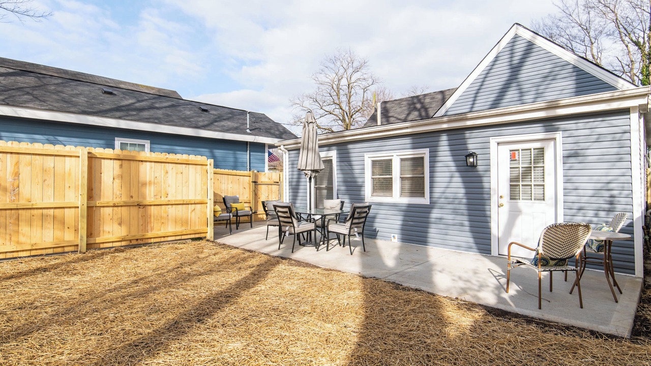 Photo of Outdoor in West Suburb