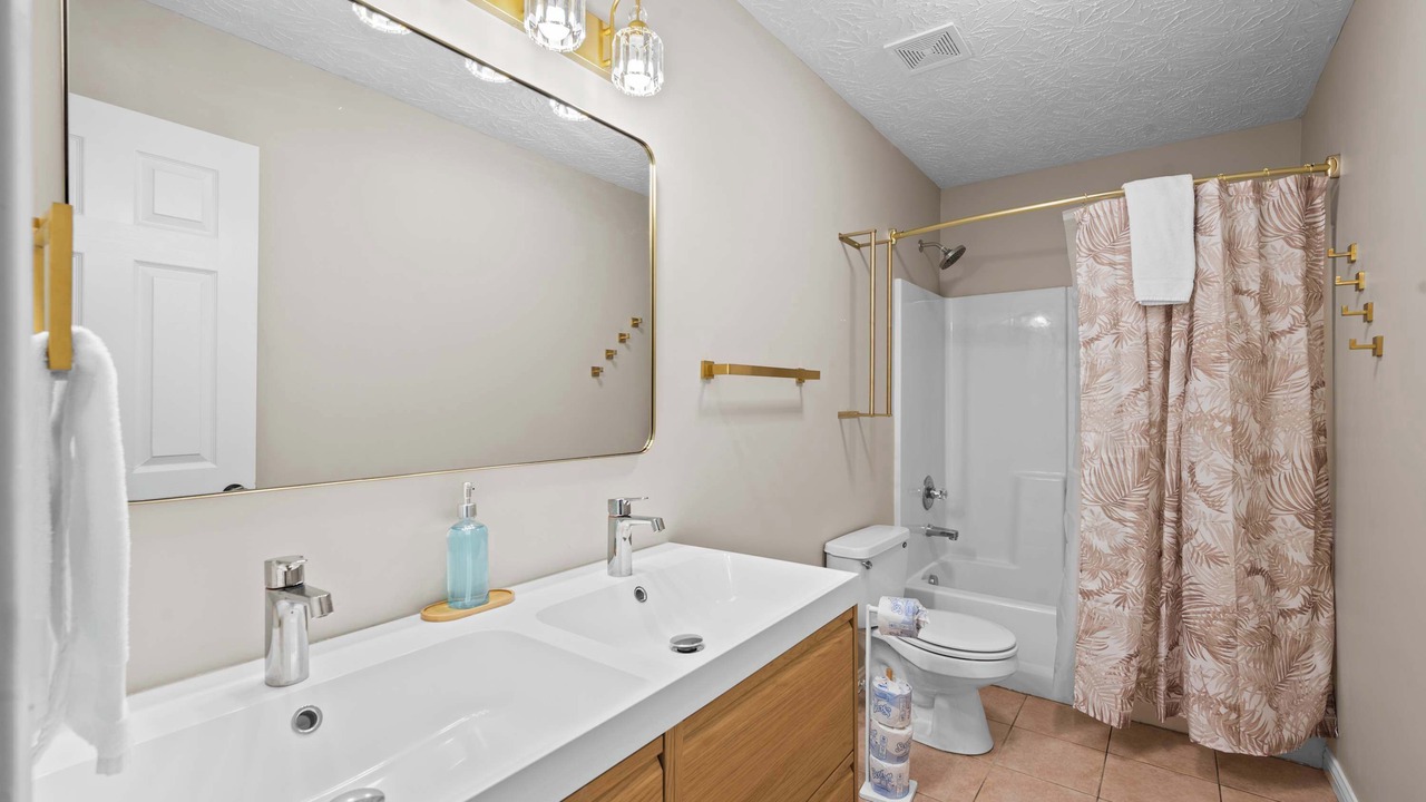 Photo of Bathroom in Williamstown