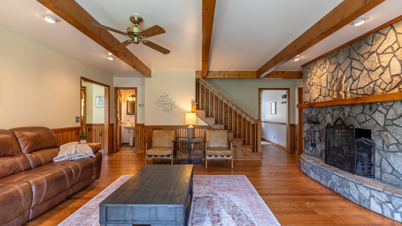 Photo of Livingroom in Jefferson