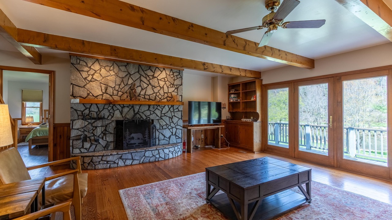 Photo of Livingroom in Jefferson