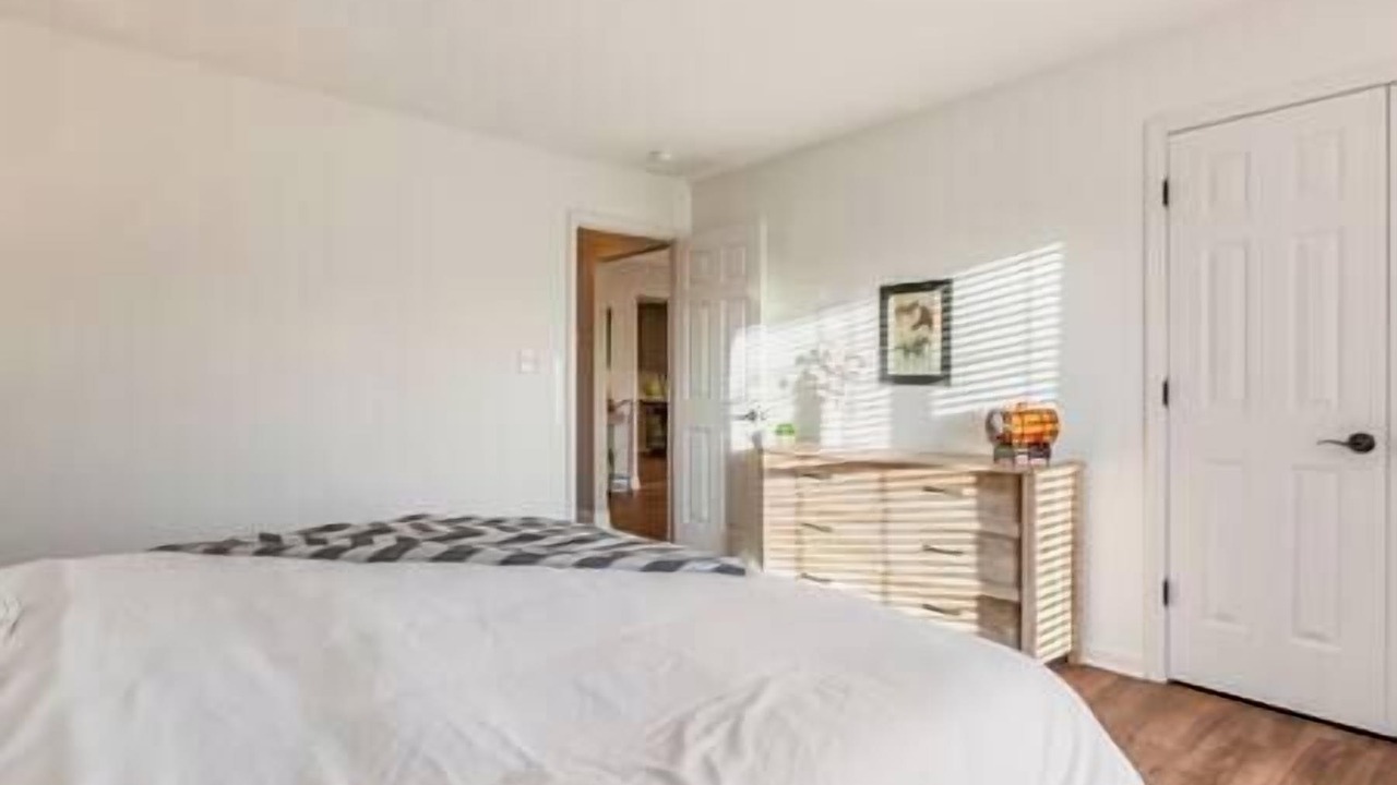 Photo of Bedroom in La Grange