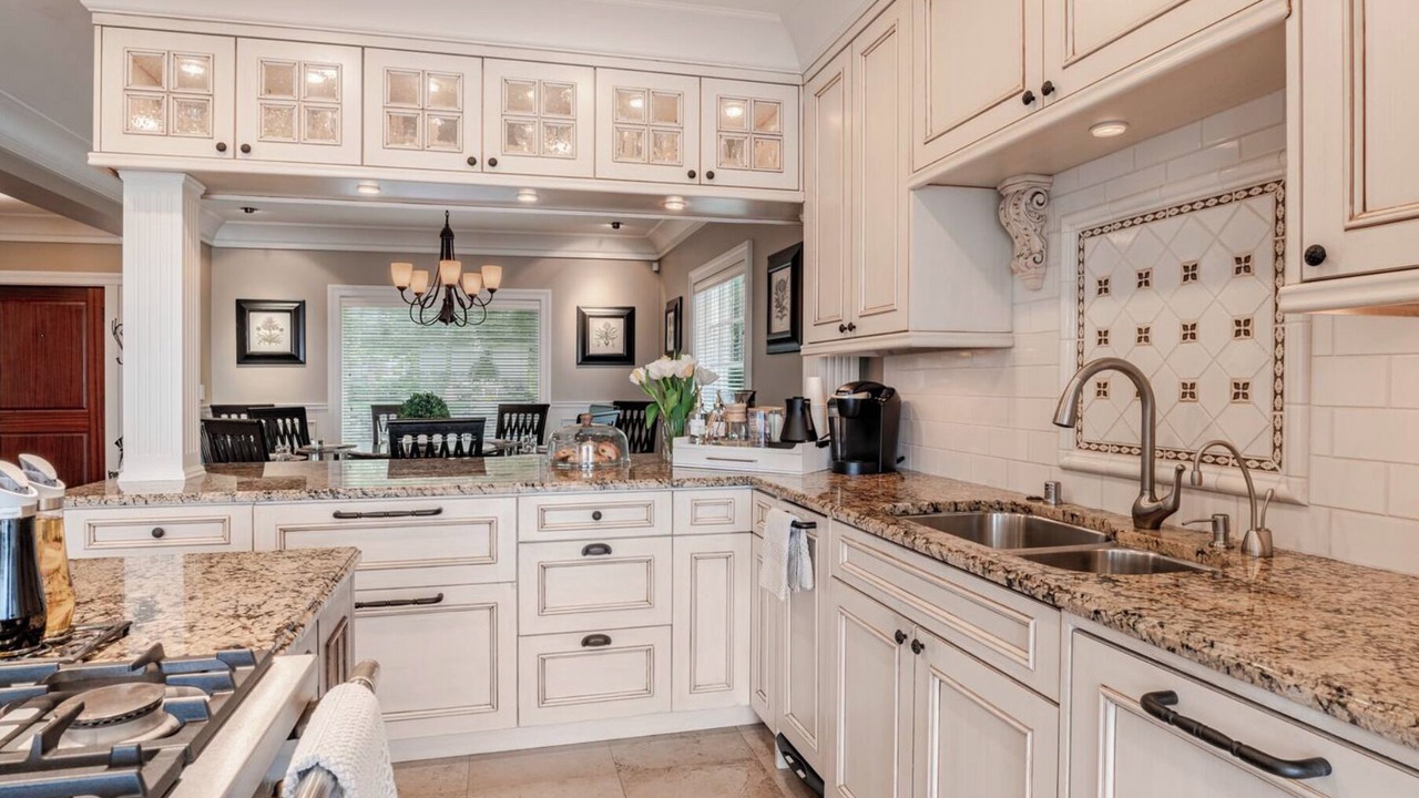 Photo of Kitchen in East Queen Anne