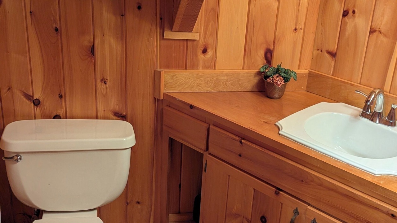 Photo of Bathroom in Todd