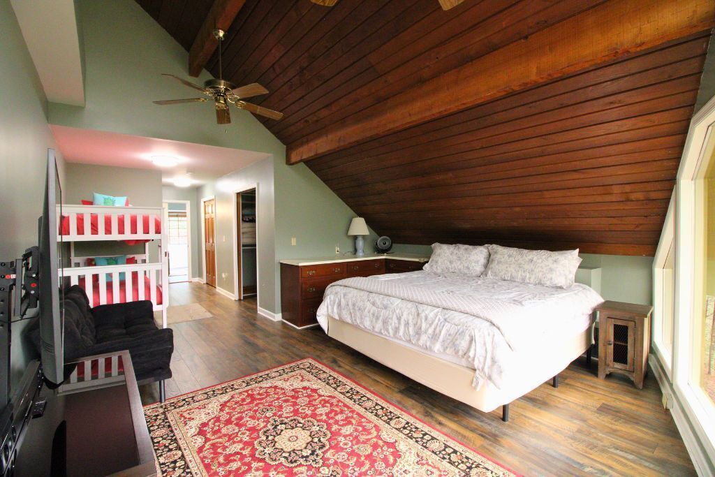 Photo of Bedroom in Lake Lure