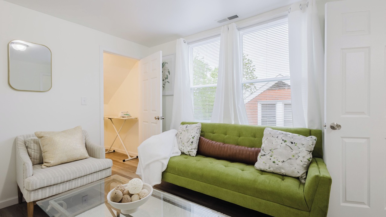 Photo of Livingroom in Northside District