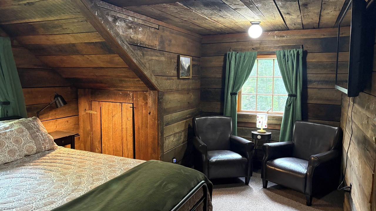 Photo of Bedroom in Campton
