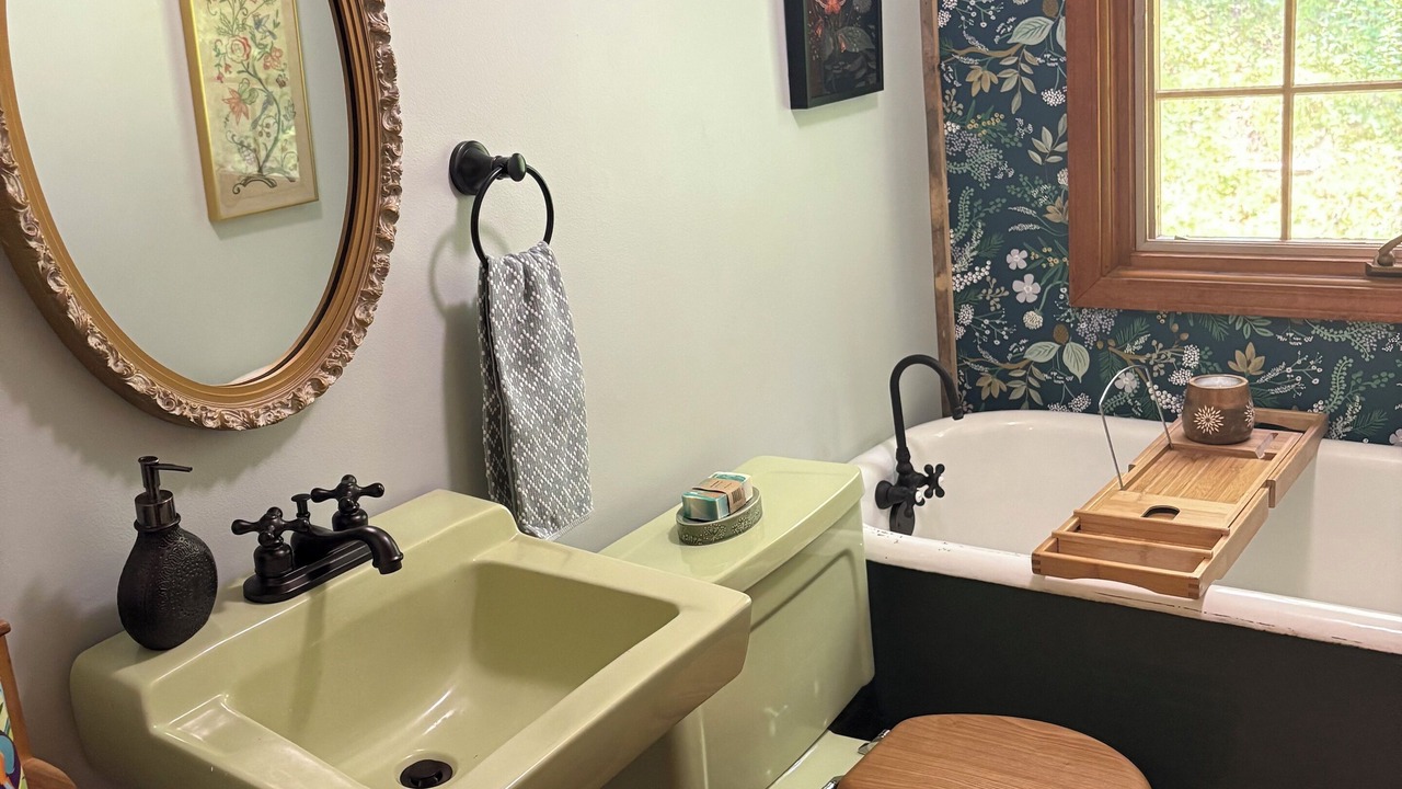 Photo of Bathroom in Campton