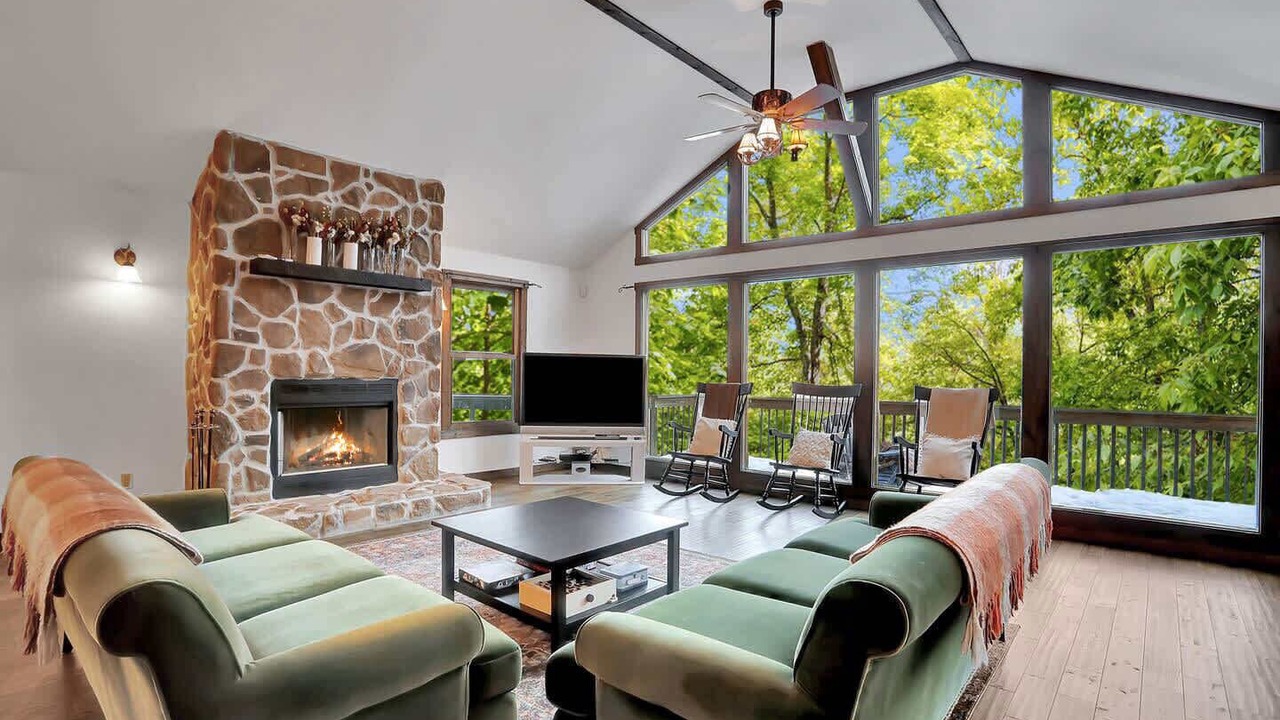 Photo of Livingroom in Berkeley Springs