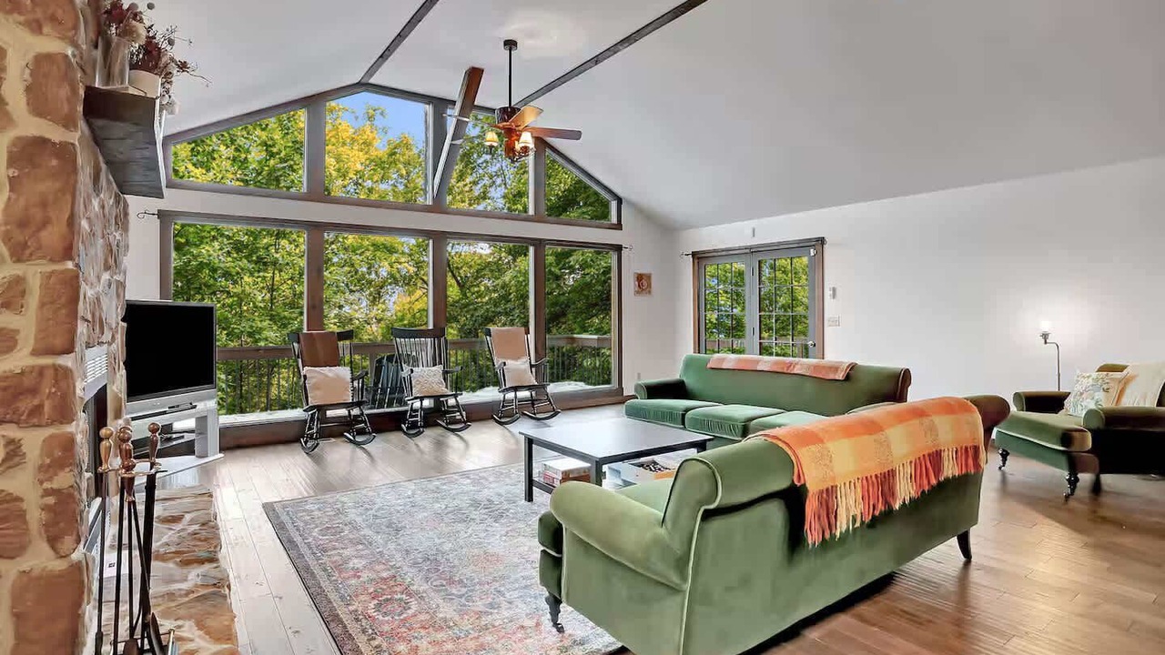 Photo of Livingroom in Berkeley Springs