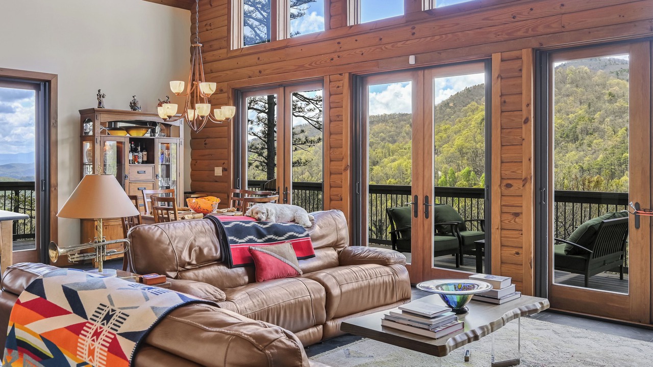 Photo of Livingroom in Fairview