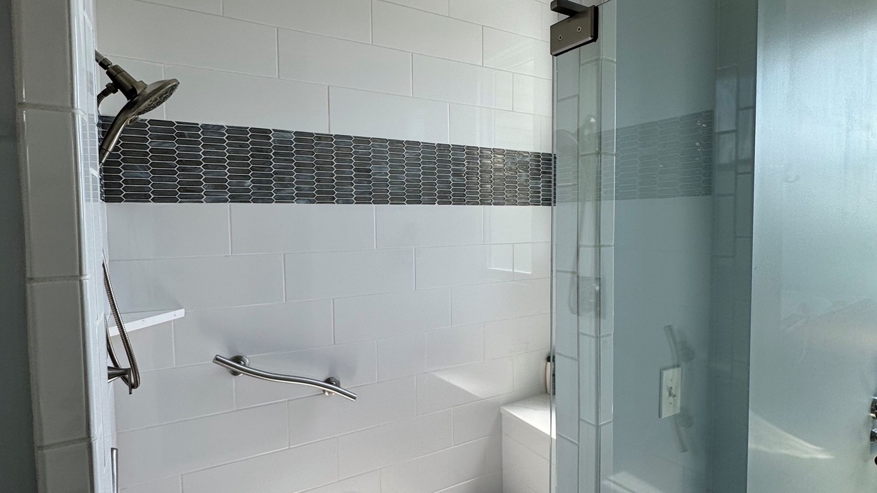 Photo of Bathroom in De Mossville