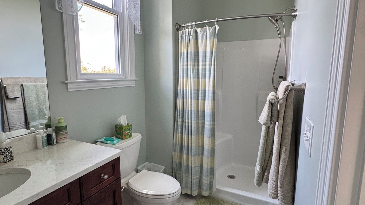 Photo of Bathroom in De Mossville