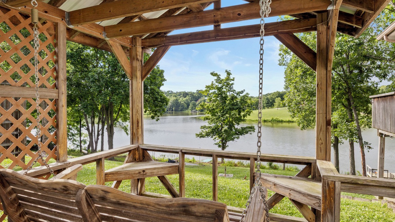 Photo of Patio Balcony in Crittenden