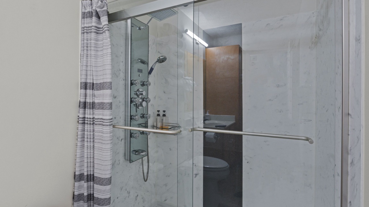 Photo of Bathroom in Crittenden