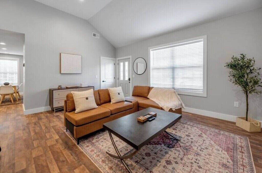 Photo of Livingroom in Lexington
