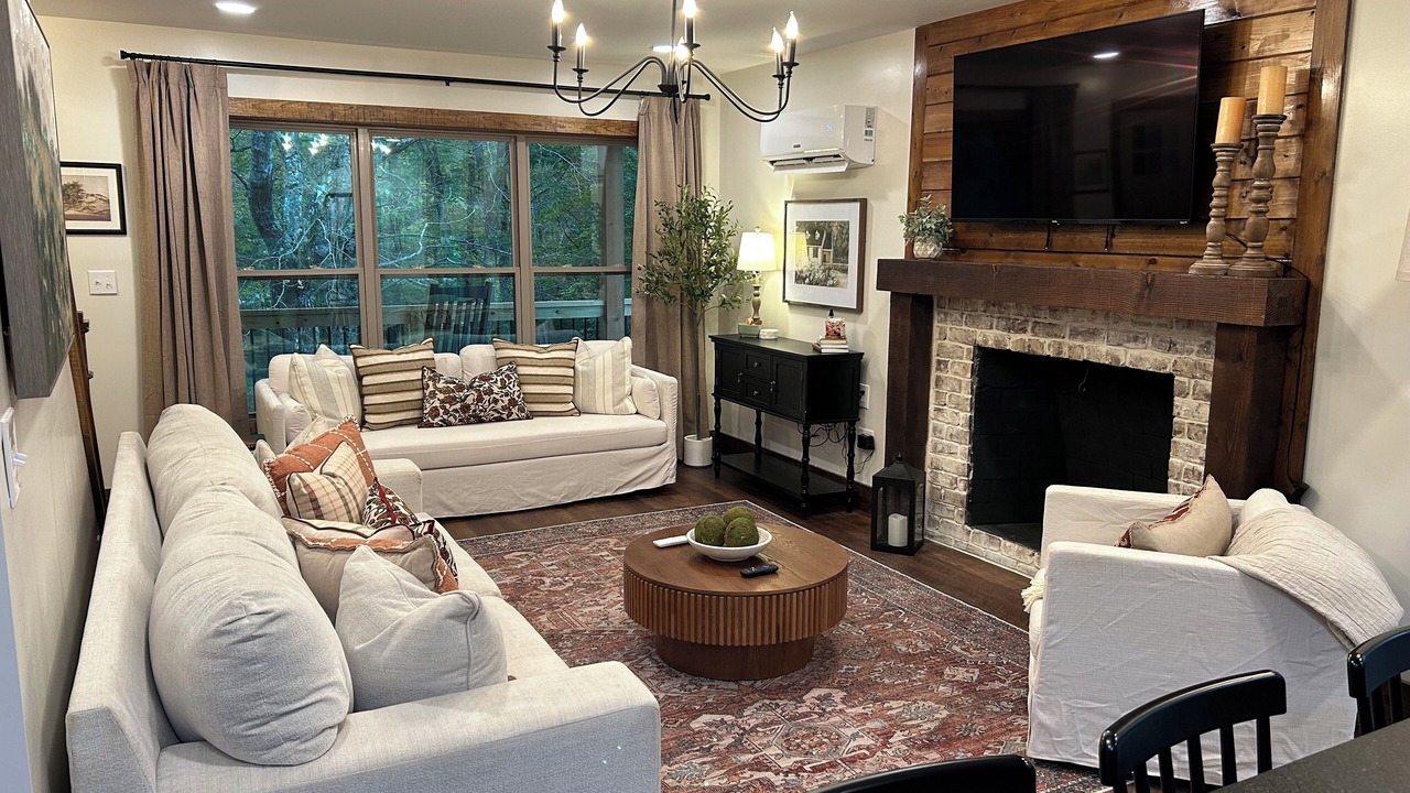 Photo of Livingroom in Boone