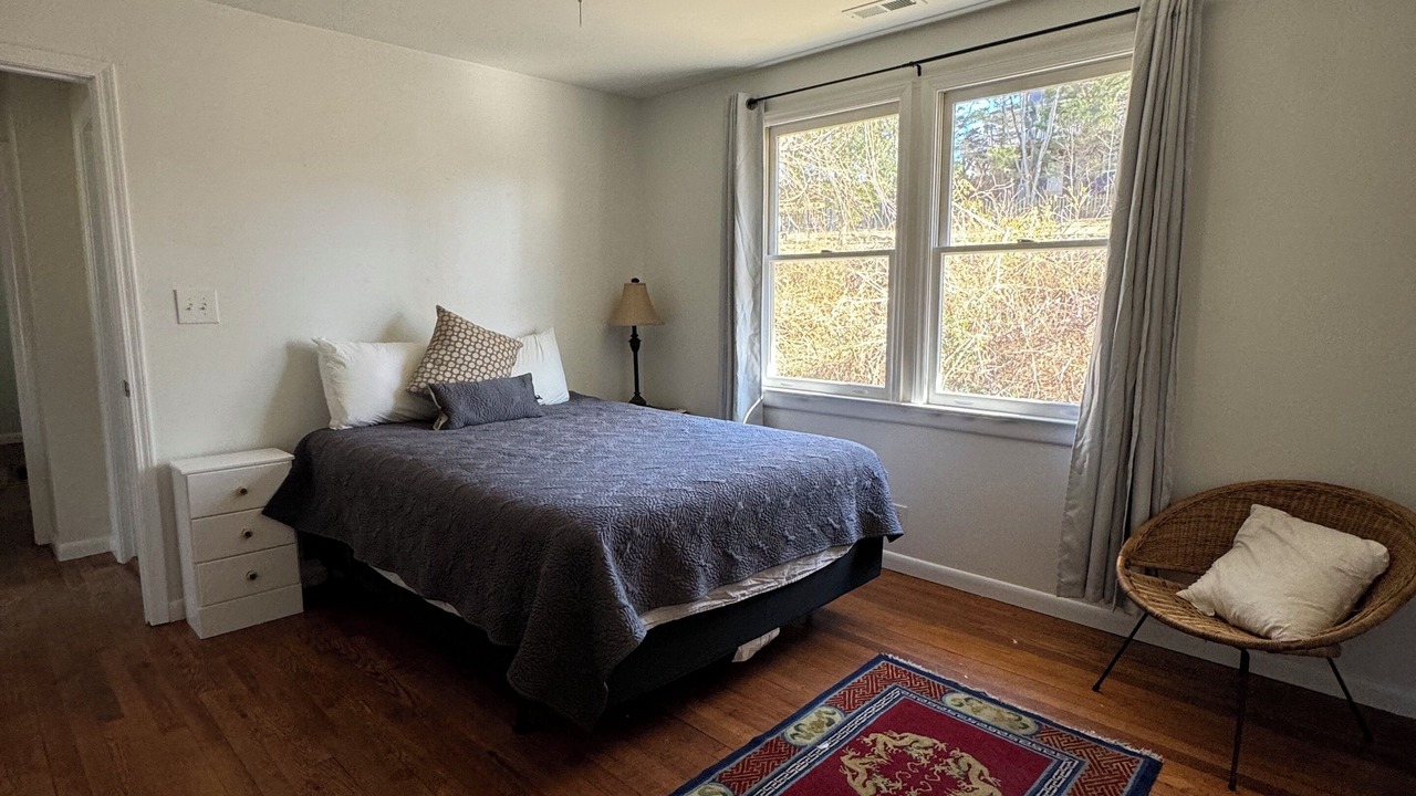 Photo of Bedroom in Woodfin