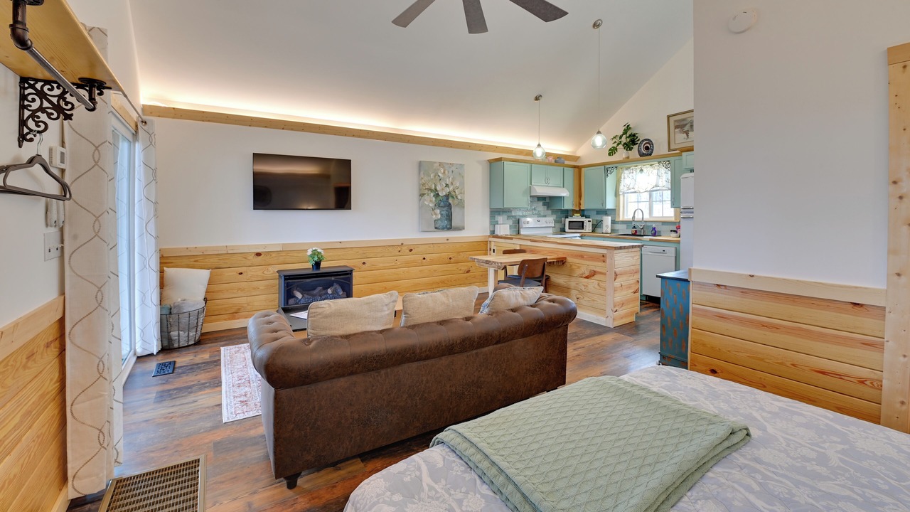 Photo of Bedroom in Frenchburg
