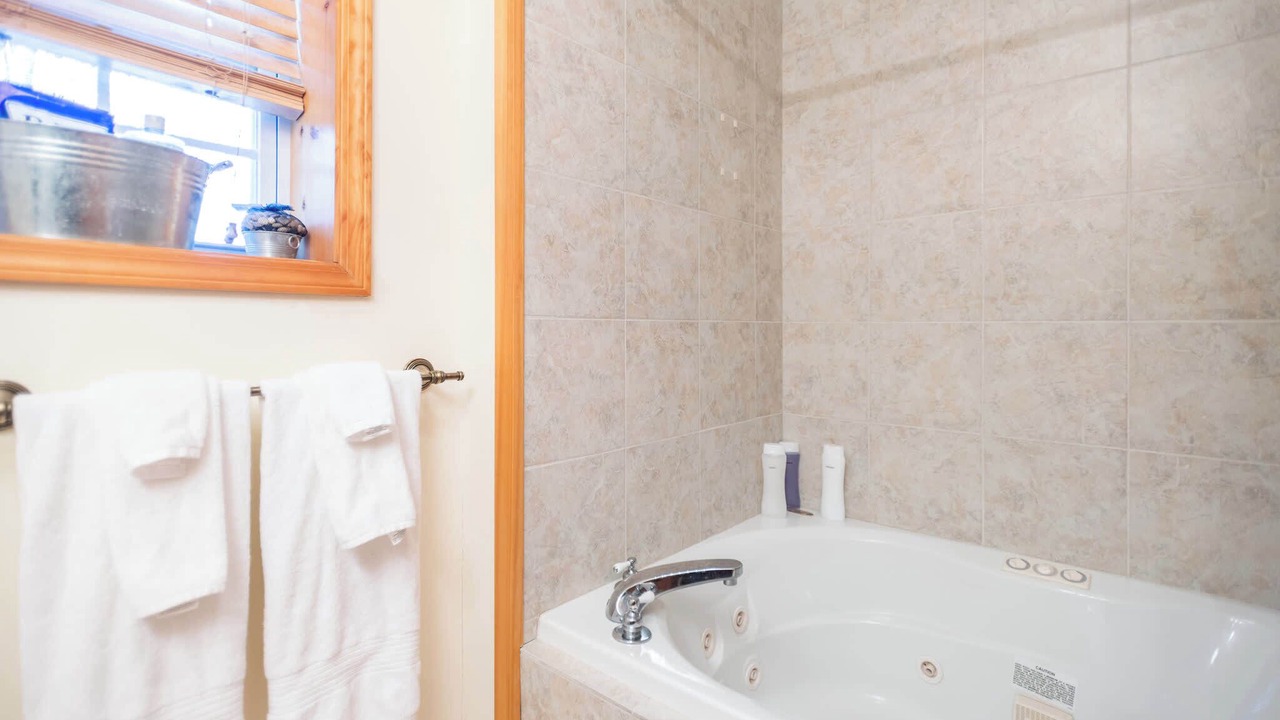 Photo of Bathroom in Newland