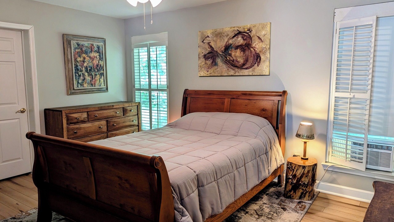 Photo of Bedroom in Transylvania County