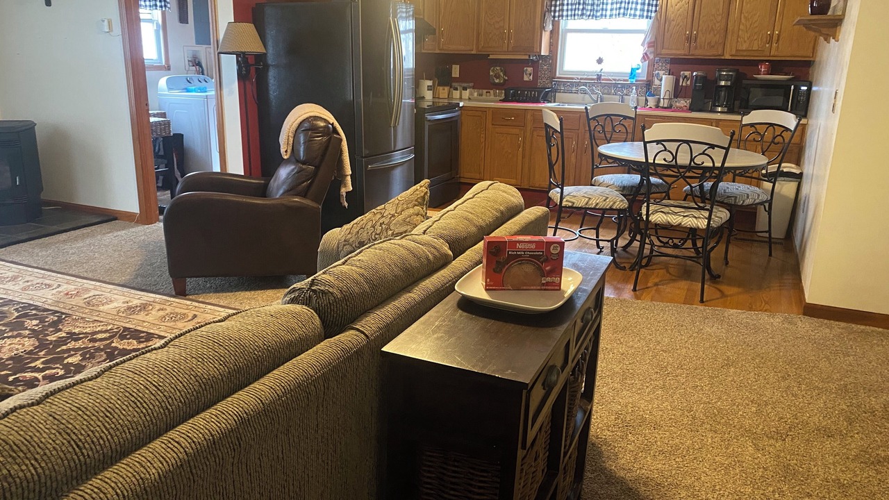 Photo of Livingroom in Hillsboro