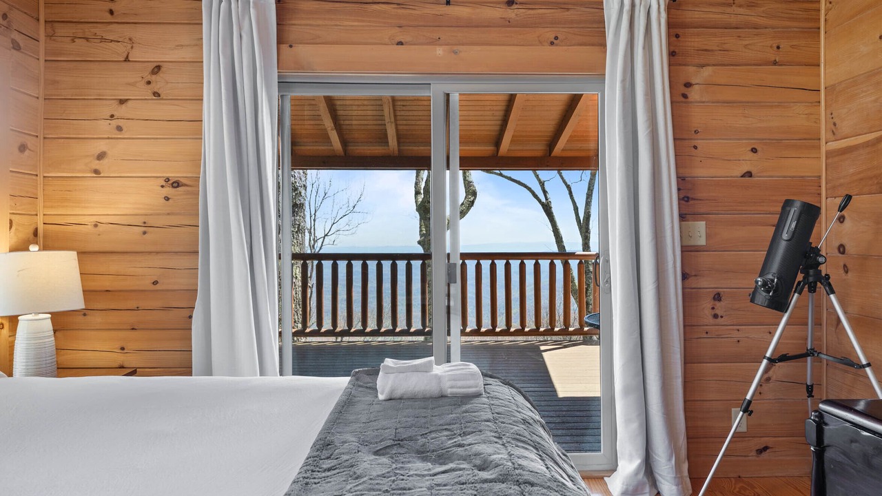 Photo of Bedroom in Linville