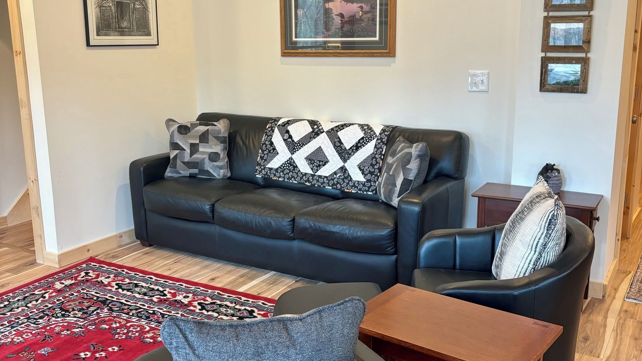 Photo of Livingroom in Fairview