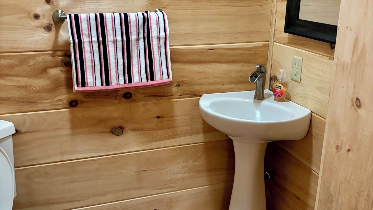 Photo of Bathroom in Fairview