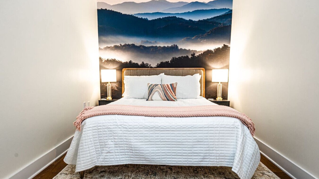 Photo of Bedroom in Downtown Knoxville