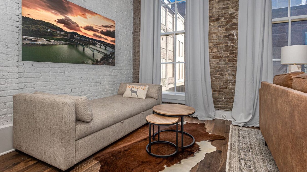 Photo of Livingroom in Downtown Knoxville