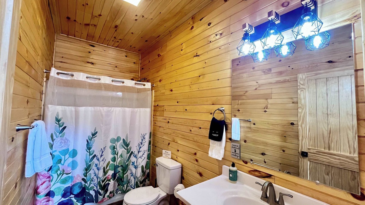 Photo of Bathroom in Saint Helens