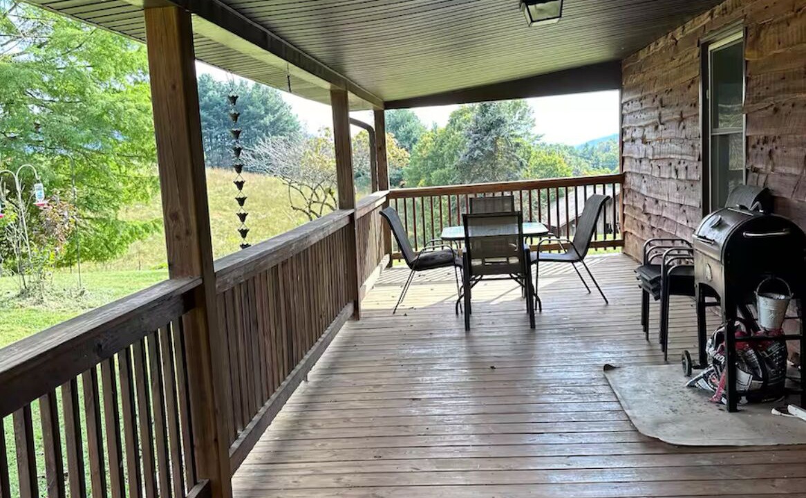 Photo of Outdoor in Mountain City